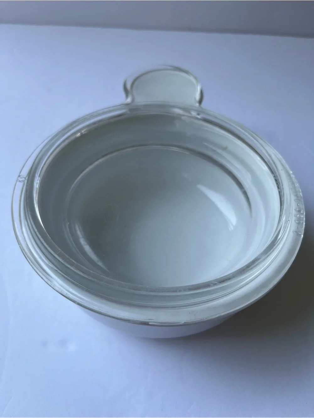 Grab - It (1) Vintage Corning Ware 2pc P-150-B 15oz with Lid (chip in lid)